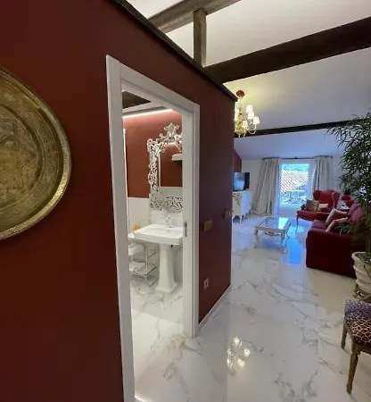 El Comercio Apartment *